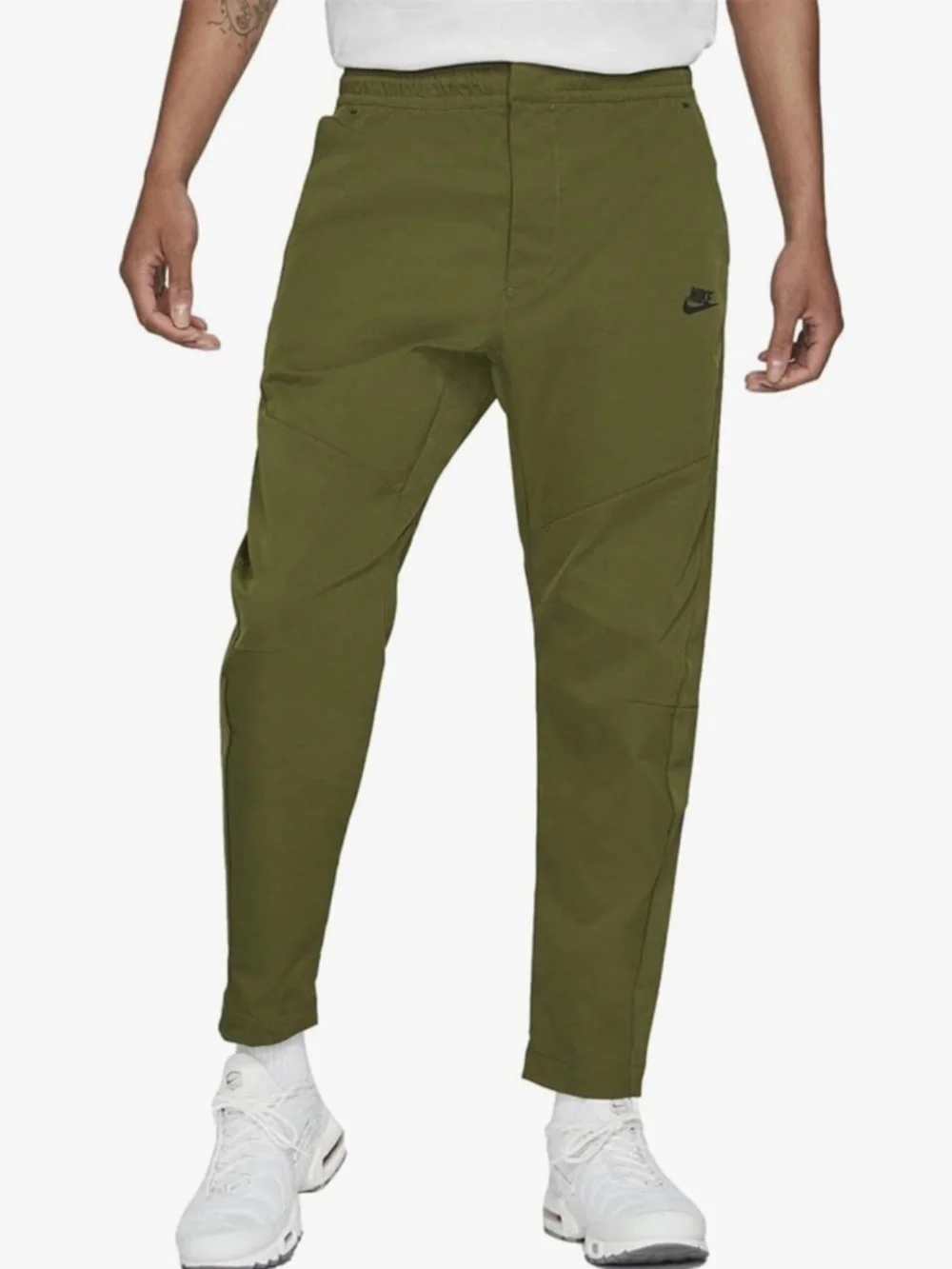 NIKE Sportswear Tech Essential Commuter Green Pants, Size Medium
